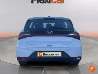 Usado Hyundai i20 101 CV (74 kW) 2022 Blanco Utilitario