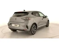 Usado Renault Clio V Techno 100 CV (73 kW) 2025 Gris / plata Berlina