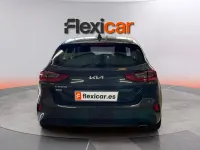 Usado Kia Ceed 136 CV (100 kW) 2023 Gris Utilitario