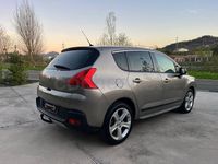 Usado Peugeot 3008 Sport 112 CV (82 kW) 2011 Beige Familiar