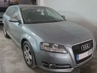 Usado Audi A3 Sportback Attraction 105 CV (77 kW) 2010 Gris Utilitario