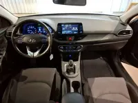 Usado Hyundai i30 120 CV (88 kW) 2022 Marrón Berlina