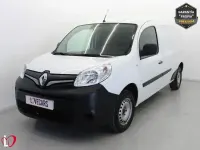 Usado Renault Kangoo 95 CV (69 kW) 2020 Amarillo Monovolumen