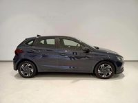 Usado Hyundai i20 100 CV (73 kW) 2025 Gris/plata Utilitario
