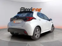 Usado Toyota Yaris Hybrid Style 116 CV (85 kW) 2025 Blanco Berlina