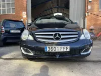 Usado Mercedes R320 272 CV (200 kW) 2006 Negro Monovolumen