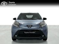 Usado Toyota Aygo X Play 72 CV (52 kW) 2025 Gris / plata SUV