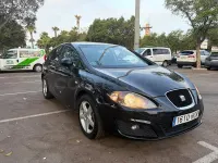 Usado Seat Leon Reference 105 CV (77 kW) 2011 Negro Utilitario