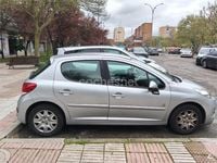 Usado Peugeot 207 Envy 70 CV (51 kW) 2011 Gris / plata Berlina