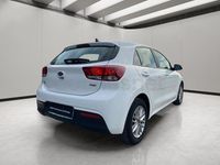 Usado Kia Rio 100 CV (73 kW) 2020 Blanco Berlina