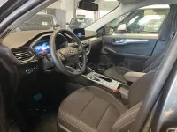 Usado Ford Kuga Titanium 120 CV (88 kW) 2022 Gris / plata SUV