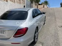 Usado Mercedes E220 194 CV (142 kW) 2019 Gris / plata Berlina