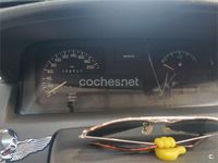 Usado Renault Clio 60 CV (44 kW) 1996 Rojo Utilitario