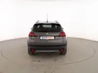 Usado Peugeot 2008 Allure 110 CV (80 kW) 2018 Gris SUV