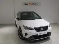 Usado Seat Arona FR 115 CV (84 kW) 2025 Gris SUV