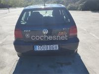 Usado VW Polo Trendline 75 HP (55 kW) 2001 Preto Sedan
