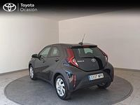 Usado Toyota Aygo X Play 72 CV (52 kW) 2024 Negro SUV