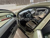 Usado Volvo S40 Momentum 136 CV (100 kW) 2005 Amarillo Berlina