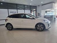 Usado Hyundai i20 100 CV (73 kW) 2025 Blanco Utilitario