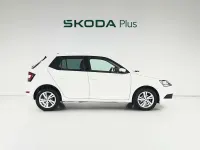 Usado Skoda Fabia Ambition 60 CV (44 kW) 2020 Blanco Utilitario