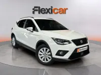 Usado Seat Arona Ecomotive 95 CV (69 kW) 2018 Blanco SUV