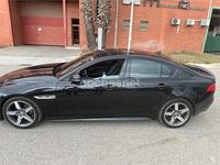 Usado Jaguar XE R-Sport 180 CV (132 kW) 2016 Negro Berlina