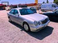 Usado Mercedes E220 Elegance 150 CV (110 kW) 2002 Blanco Berlina
