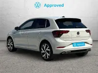 Usado VW Polo R-line 95 CV (69 kW) 2022 Gris / plata Utilitario