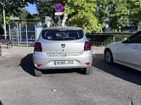 Usado Dacia Sandero Lauréate 75 CV (55 kW) 2017 Gris / plata Berlina