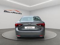 Usado Toyota Avensis Advance 143 CV (105 kW) 2018 Gris Berlina