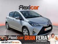Usado Toyota Yaris Hybrid Active 100 CV (73 kW) 2019 Gris