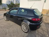 Usado Alfa Romeo 147 Distinctive 105 CV (77 kW) 2007 Negro Utilitario