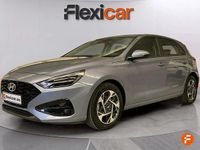 Usado Hyundai i30 120 CV (88 kW) 2024 Gris / plata Berlina