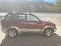 Usado Suzuki Grand Vitara 110 CV (80 kW) 2002 Granate SUV