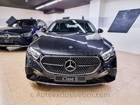 Usado Mercedes E300 313 CV (230 kW) 2024 Gris / plata Berlina