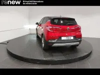 Usado Renault Captur Zen 140 CV (102 kW) 2022 Rojo SUV