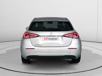 Usado Mercedes A180 116 CV (85 kW) 2021 Gris Utilitario