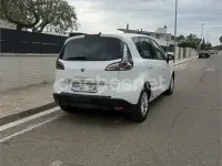 Usado Renault Scenic E-Tech LIMITED 115 CV (84 kW) 2014 Blanco Monovolumen