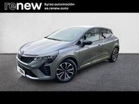 Usado Renault Clio V Techno 100 CV (73 kW) 2025 Gris Berlina