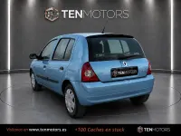 Usado Renault Clio II 65 CV (47 kW) 2006 Azul Berlina