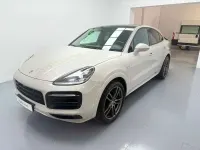 Usado Porsche Cayenne E-Hybrid 462 CV (339 kW) 2021 Gris SUV