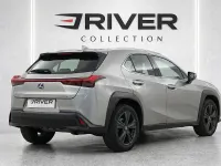 Usado Lexus UX Business Edition 184 CV (135 kW) 2021 Gris / plata SUV