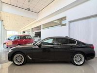 Usado BMW 530e Comfort Edition 292 CV (214 kW) 2021 Negro Familiar