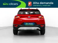 Usado Kia Stonic 100 CV (73 kW) 2018 Rojo SUV