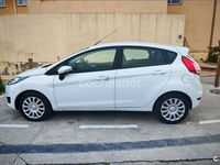 Usado Ford Fiesta Trend 75 CV (55 kW) 2014 Blanco Utilitario
