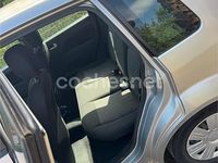 Usado Ford Fiesta Trend 68 CV (50 kW) 2004 Gris / plata Utilitario