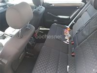 Usado Audi A6 150 CV (110 kW) 1998 Azul Berlina