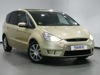 Usado Ford S-MAX Titanium 140 CV (102 kW) 2007 Amarillo Monovolumen