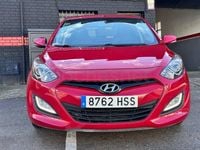 Usado Hyundai i30 100 CV (73 kW) 2013 Rojo Berlina