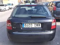 Usado Audi A4 180 CV (132 kW) 2003 Negro Familiar